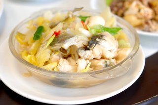 "石老"頭酸菜，鮮嫩魚肉加上酸菜口感，真是絕配阿！