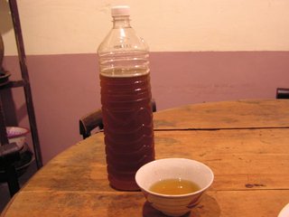 花菜干免費提供客人暢飲的風茹茶,炎炎夏日喝起來特別解口鎮暑