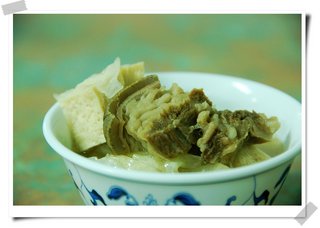 羊肉有嚼勁又不會太油膩