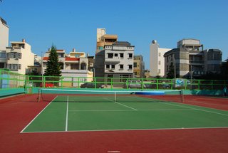 總共有五個球場