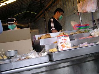 辛苦工作的老闆