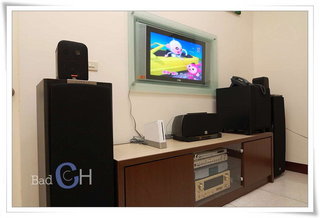 餐廳內音響、卡拉ok、電視外加遊戲機通通有!