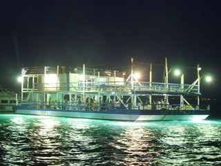 成發夜釣小管海上平台