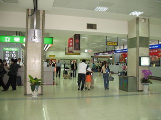 小港機場的內部
